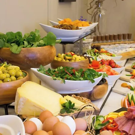 Mood Design Hotel 4*