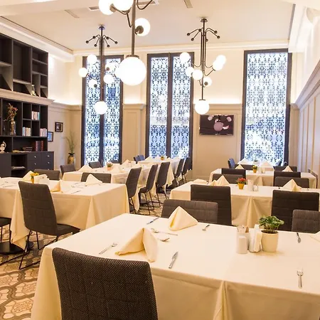 Mood Design Hotel 4*