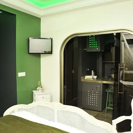 Hotel Mood Design 4*