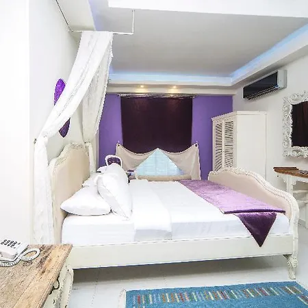 Hotel Mood Design 4*